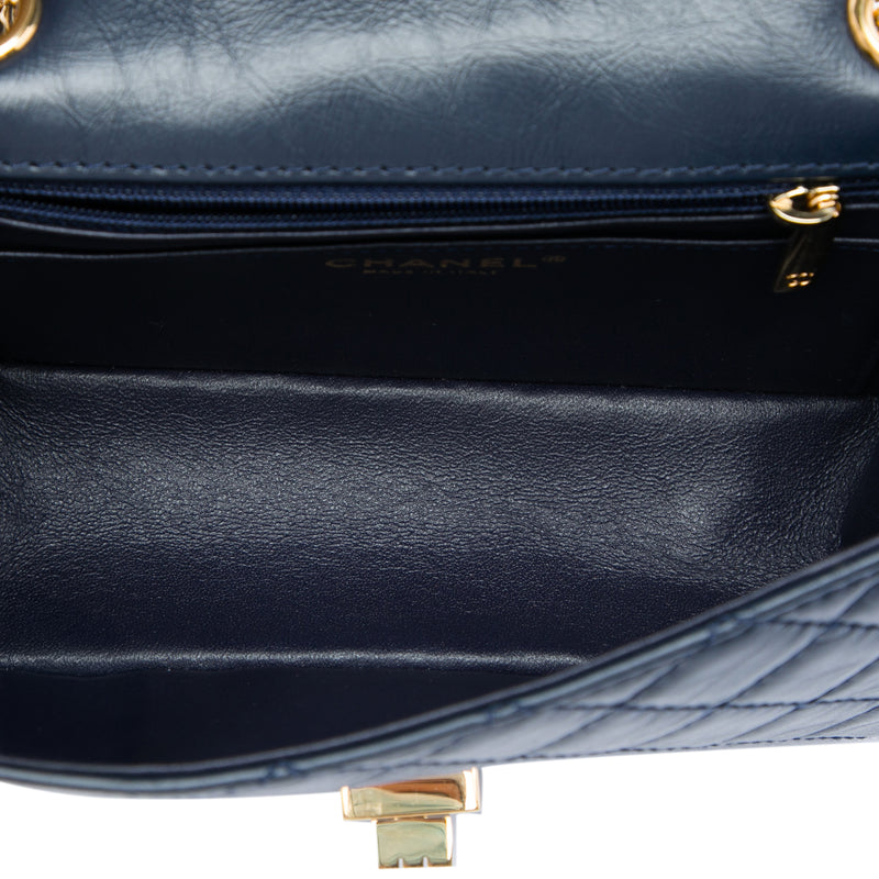 Quilted Aged Calfskin Reissue 2.55 Single Flap 224 - Image 4