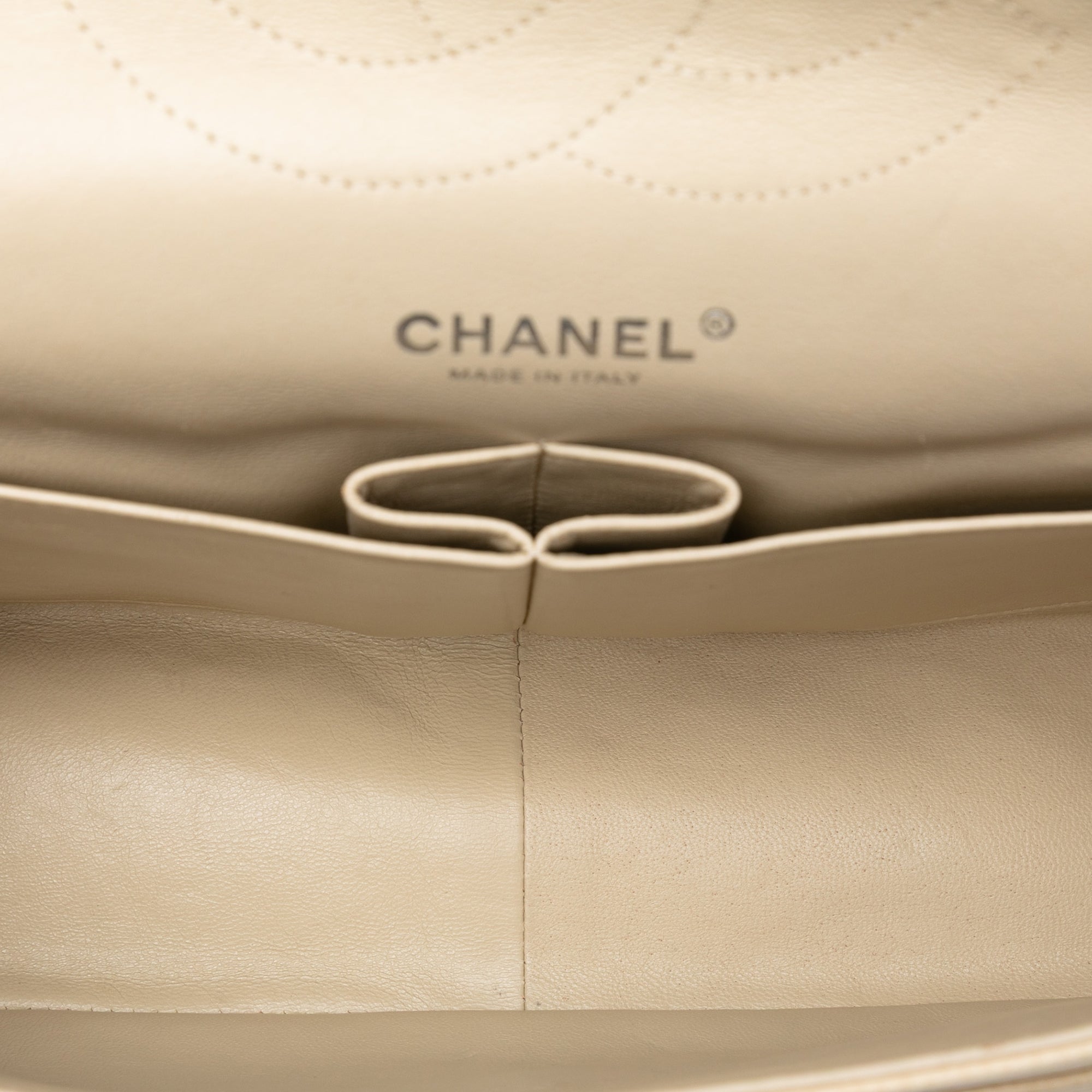 Jumbo Classic Caviar Double Flap - Image 4