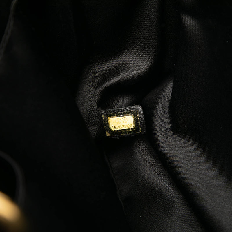 Caviar Grand Shopping Tote - Image 6