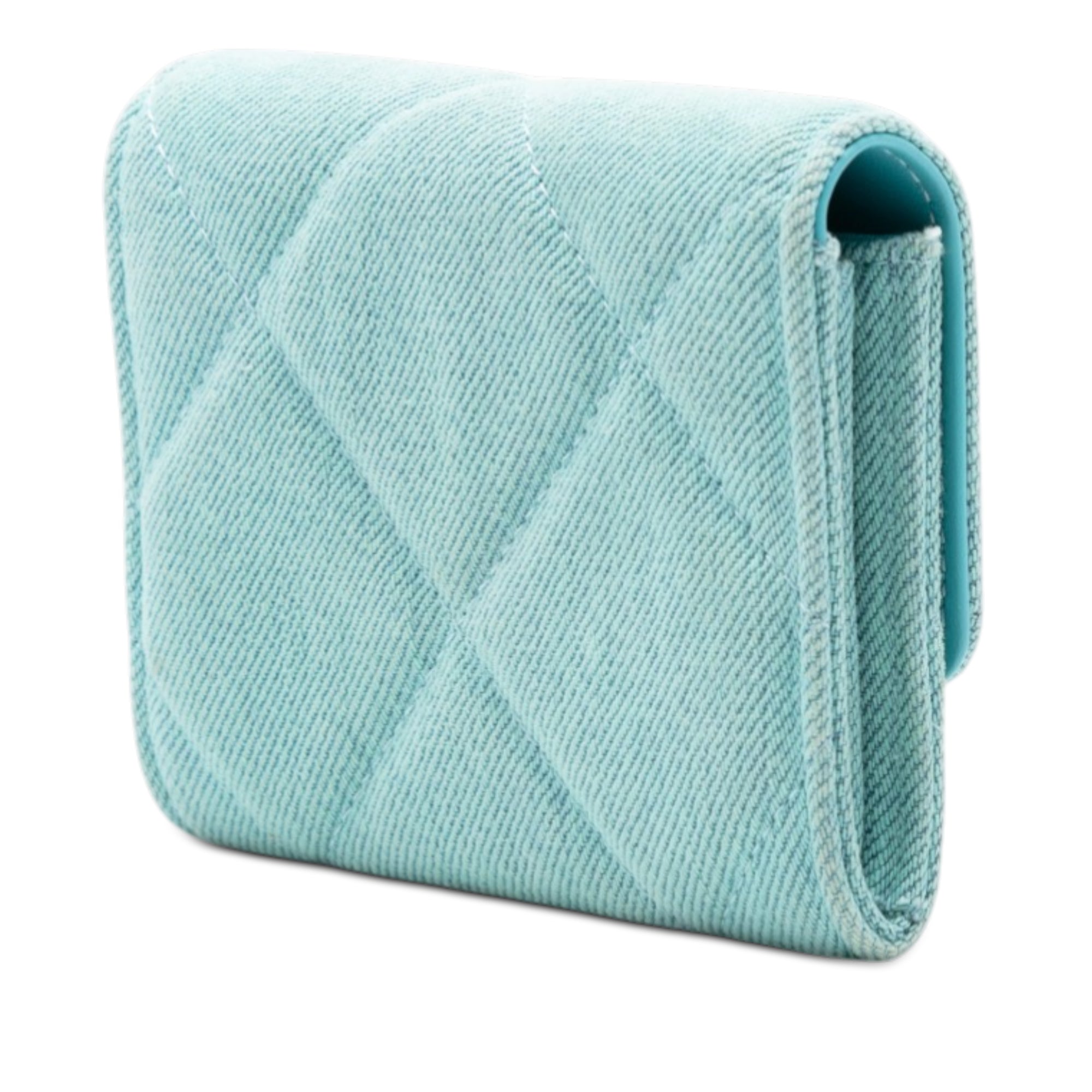 Quilted Denim 19 Card Holder with Chain - Image 2