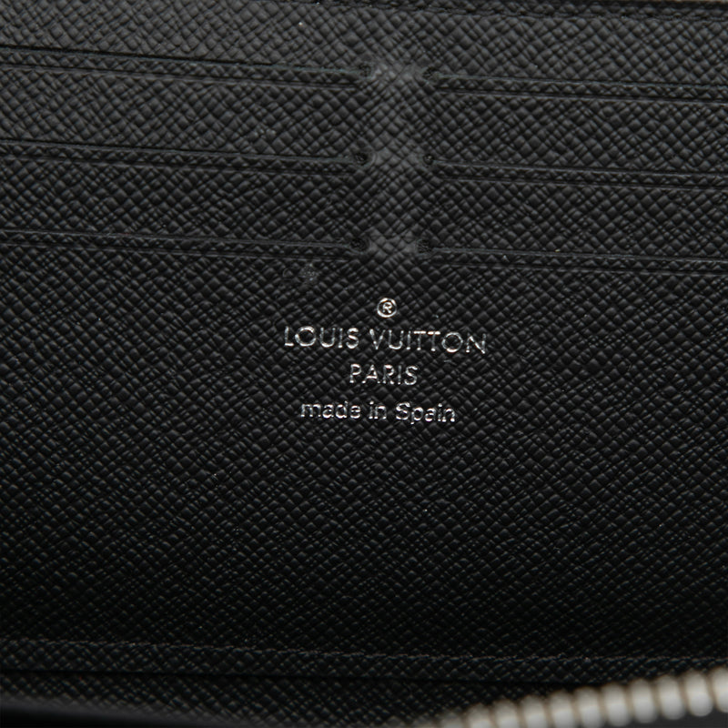 Epi Zippy Dragonne Long Wallet - Image 5
