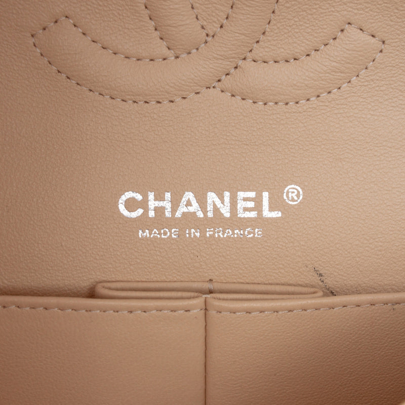 Medium Classic Lambskin Double Flap - Image 5