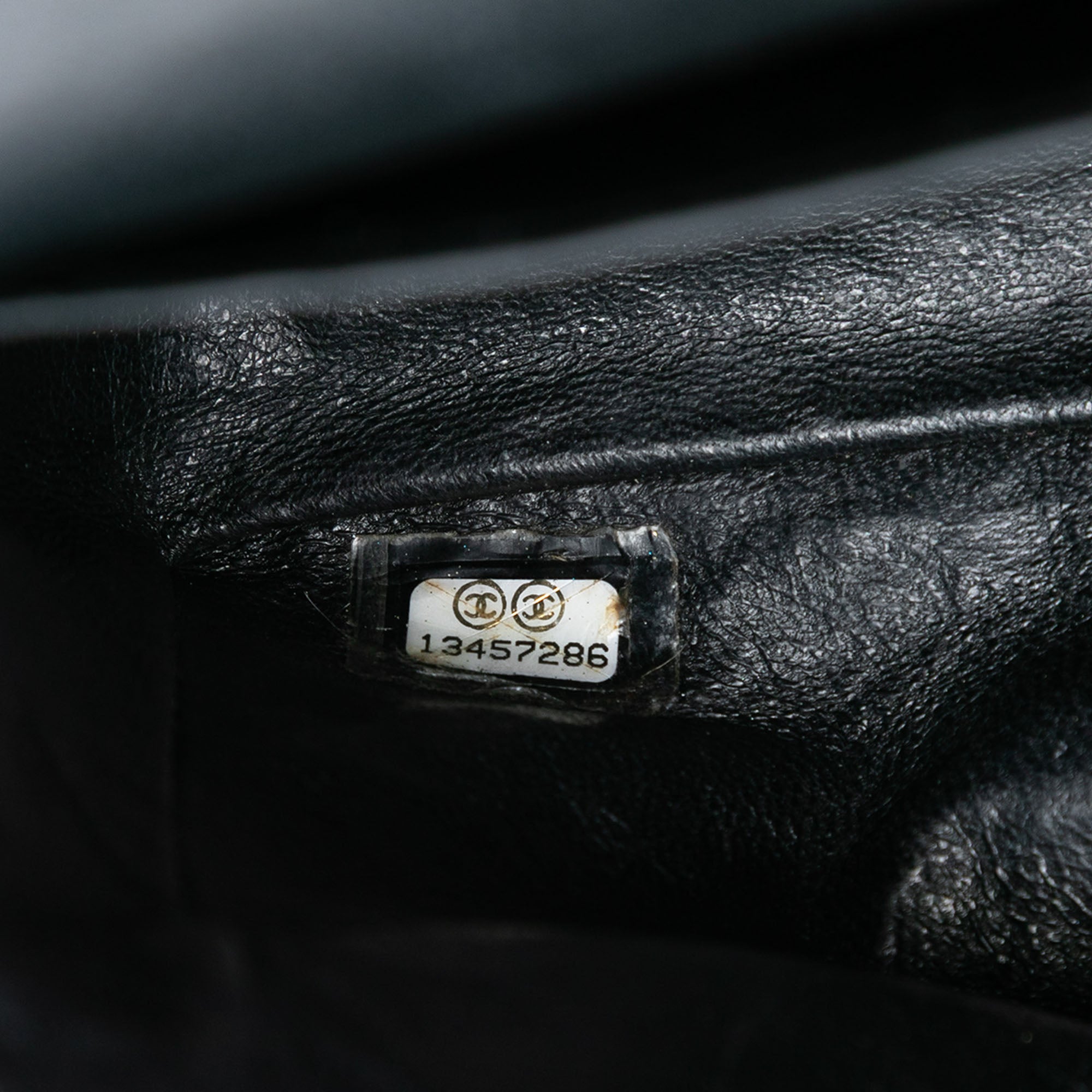 Medium Classic Caviar Double Flap - Image 5