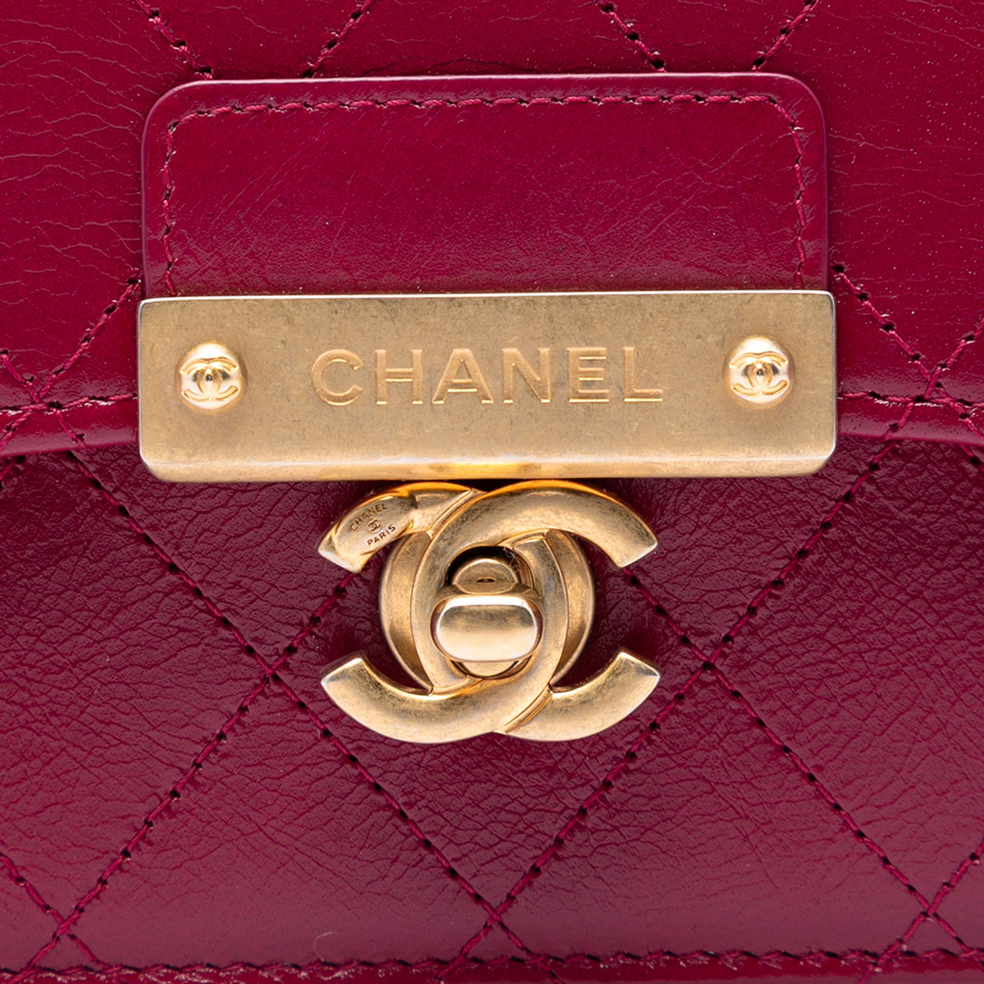 Stitched Goatskin Golden CC Wallet On Chain - Image 6