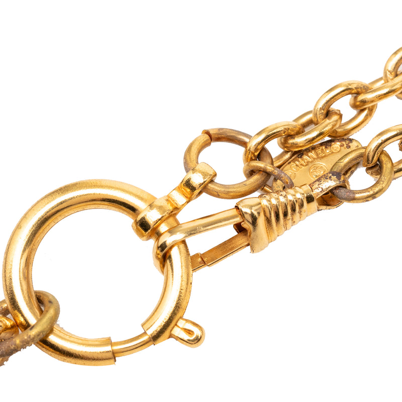 Gold Plated 31 Rue Cambon Medallion Pendant Necklace - Image 4