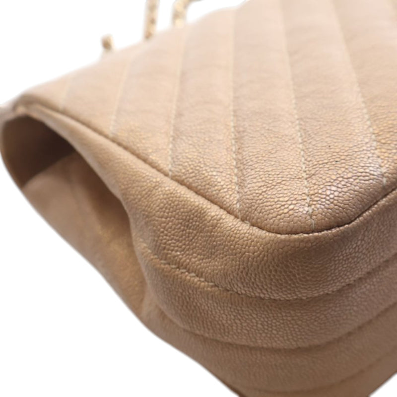Medium Chevron Iridescent Caviar Statement Flap - Image 7