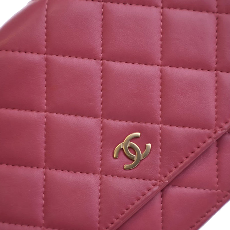 CC Quilted Lambskin Wallet on Chain - Image 11