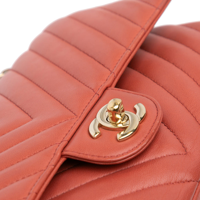 Medium Classic Chevron Lambskin Double Flap - Image 8