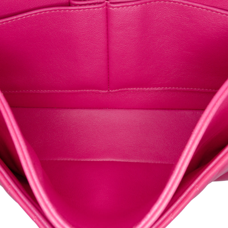 Medium Classic Chevron Lambskin Double Flap - Image 4