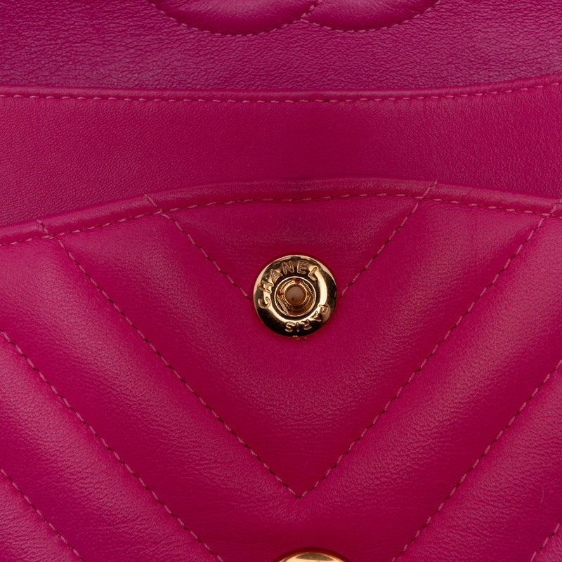 Medium Classic Chevron Lambskin Double Flap - Image 6