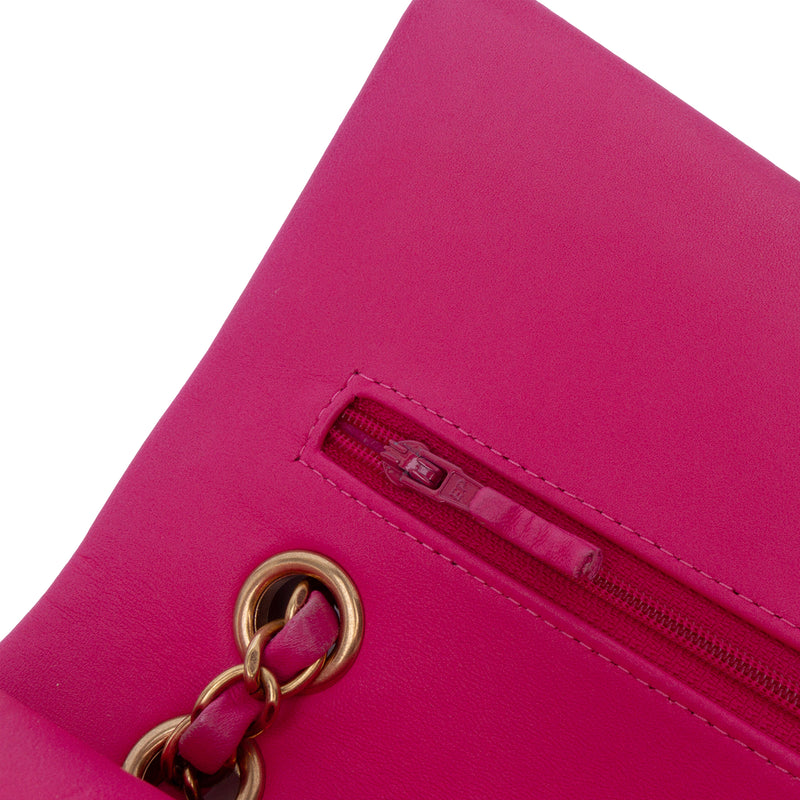 Medium Classic Chevron Lambskin Double Flap - Image 7