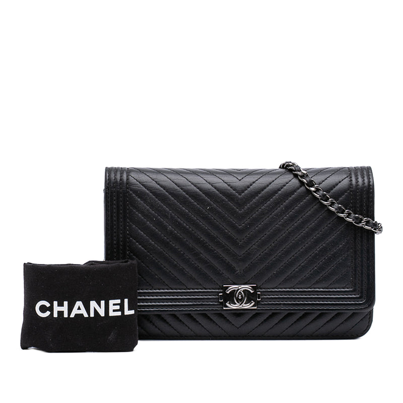 Chevron Lambskin Boy Wallet on Chain - Image 13
