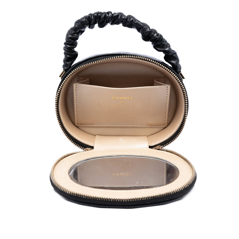 CC Quilted Lambskin Oval Top Handle Clutch - Image 4