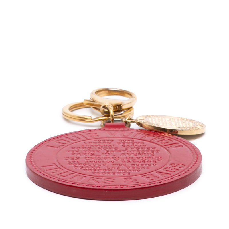 Vernis Trunks and Bags Key Chain - Image 3