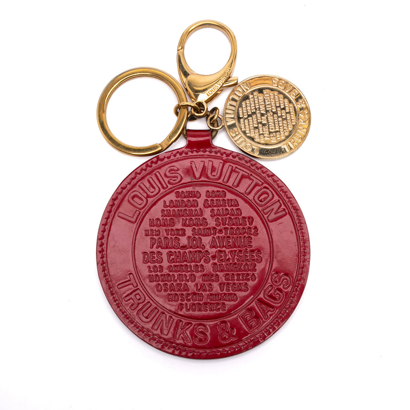 Vernis Trunks and Bags Key Chain - Image 4