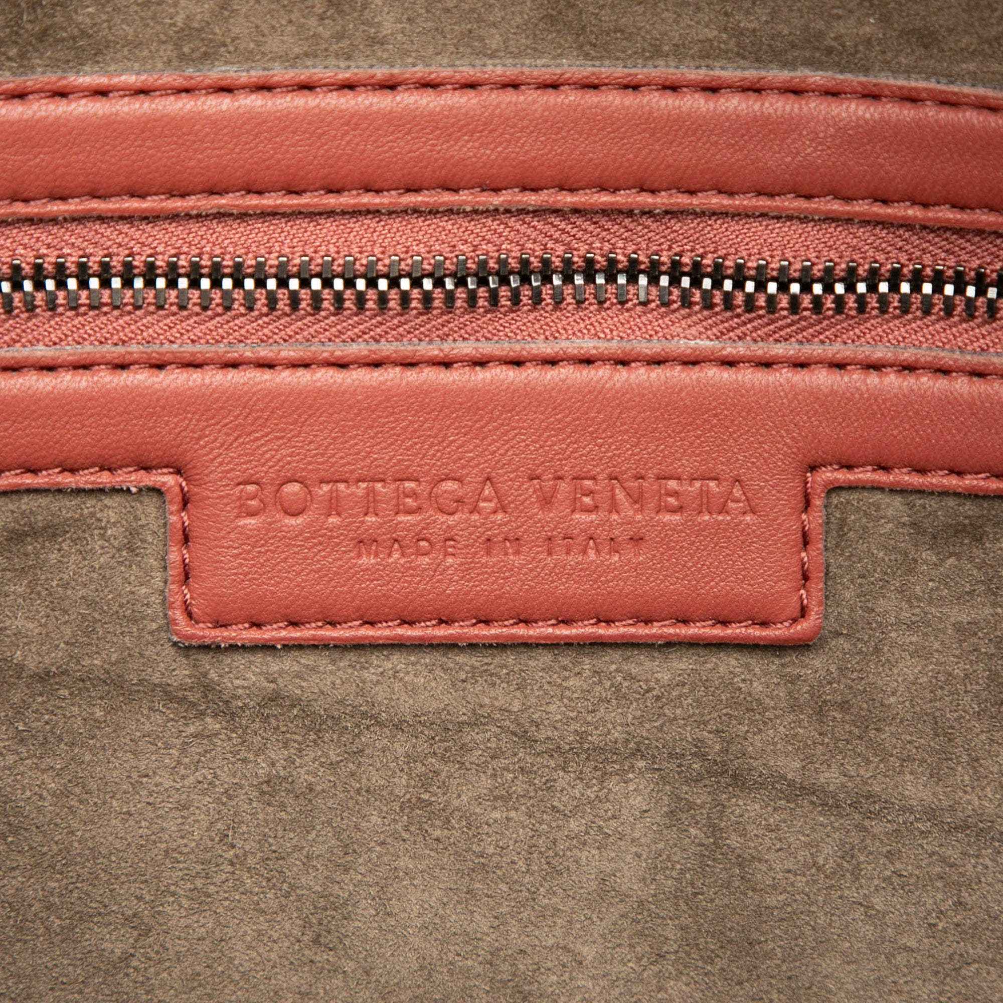 Large Nappa Intrecciato Veneta Hobo - Image 5