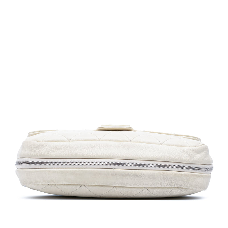 Quilted Calfskin Expandable Zip Yacht Flap - Image 3