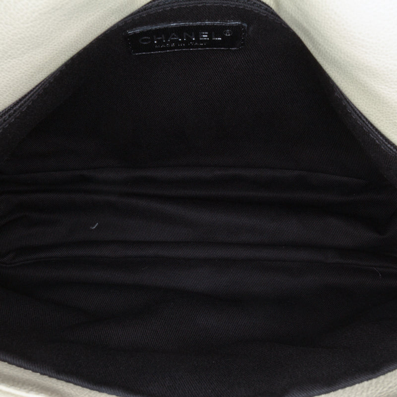 Quilted Calfskin Expandable Zip Yacht Flap - Image 4