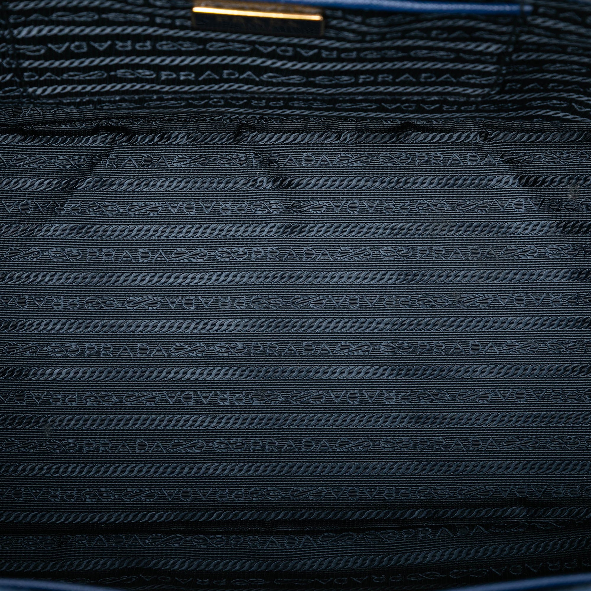 Large Saffiano Lux Galleria Double Zip Tote - Image 4