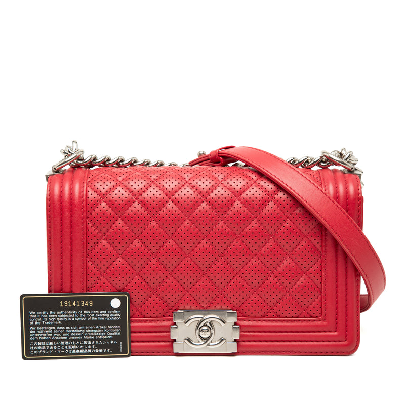 Old Medium Quilted Perforated Lambskin Boy Flap - Image 8