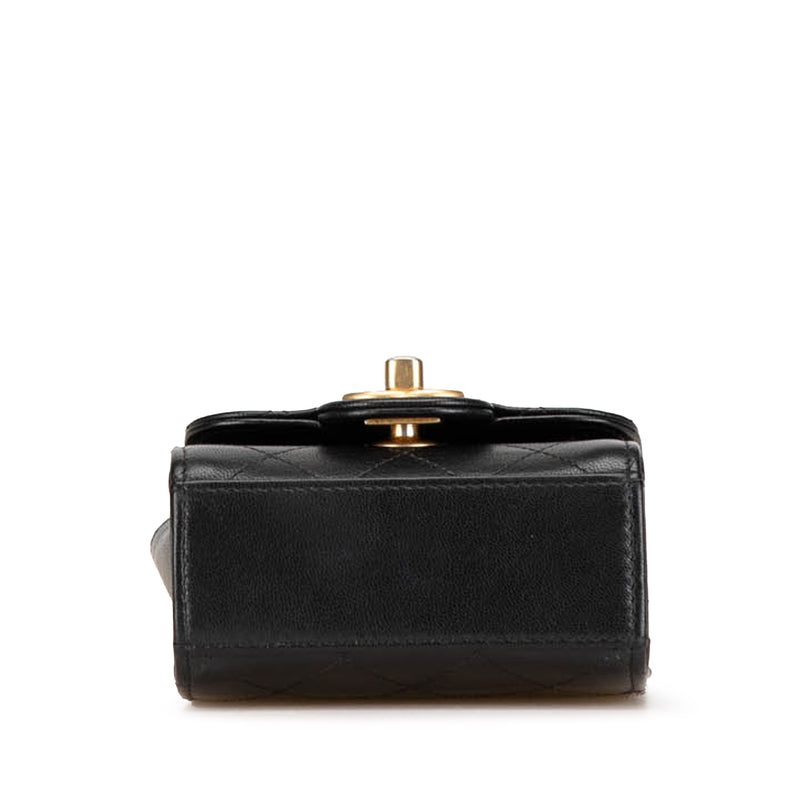Mini Goatskin Chic Pearls Clutch On Chain - Image 3