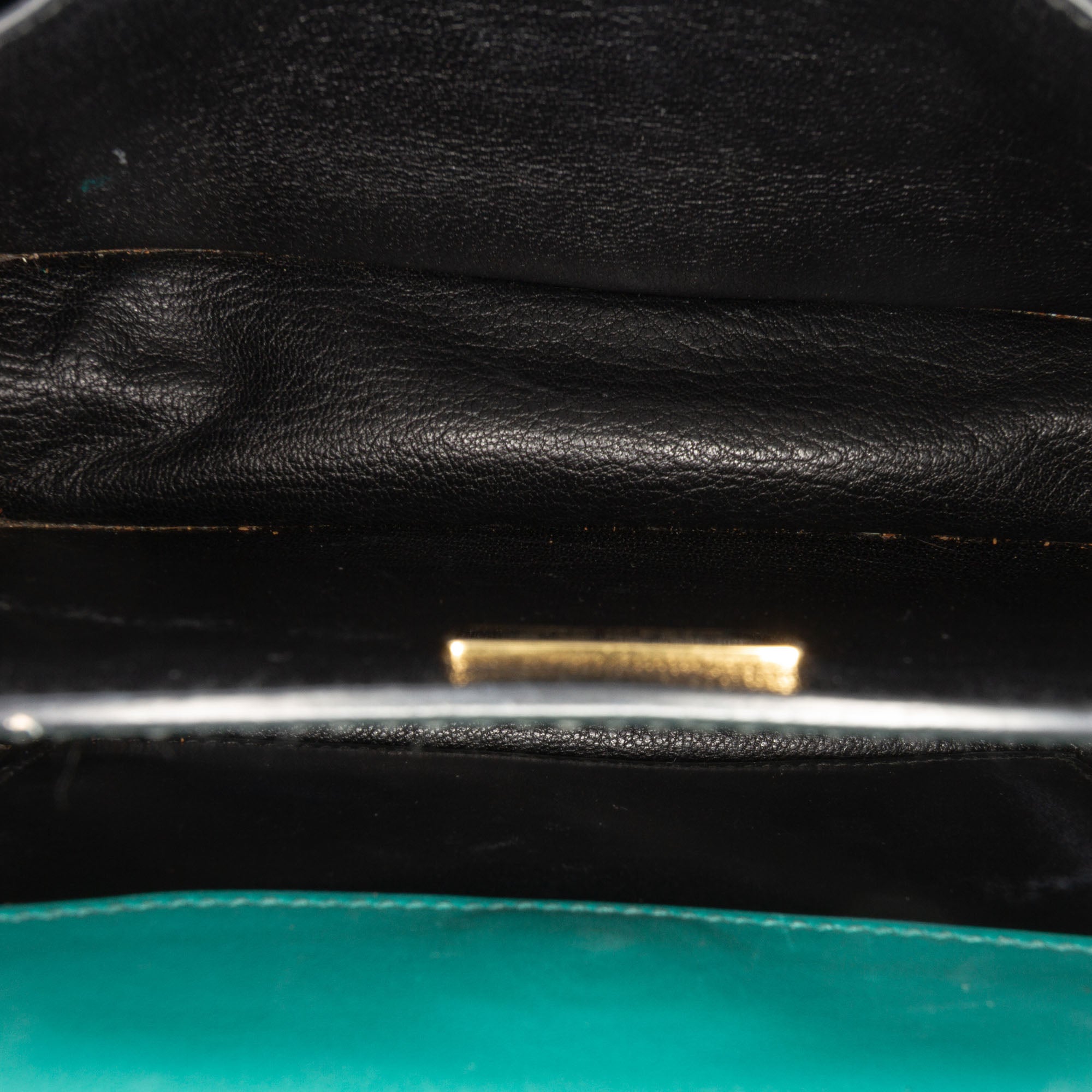 Saffiano Trimmed City Calf Crystal Cahier Crossbody - Image 4