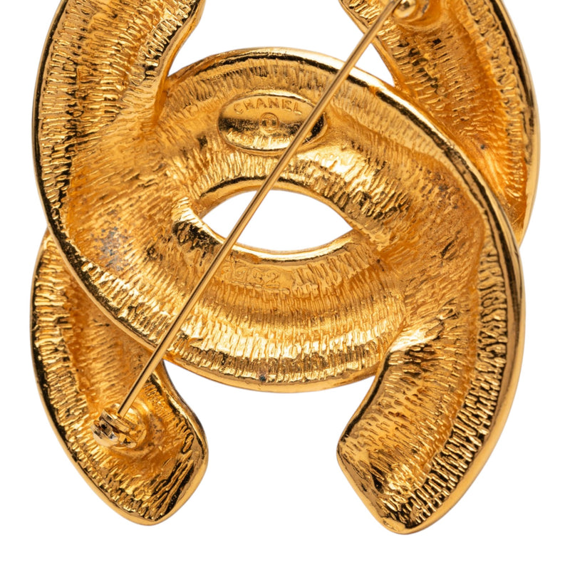 CC Gold Plated Quilted Brooch - Image 4