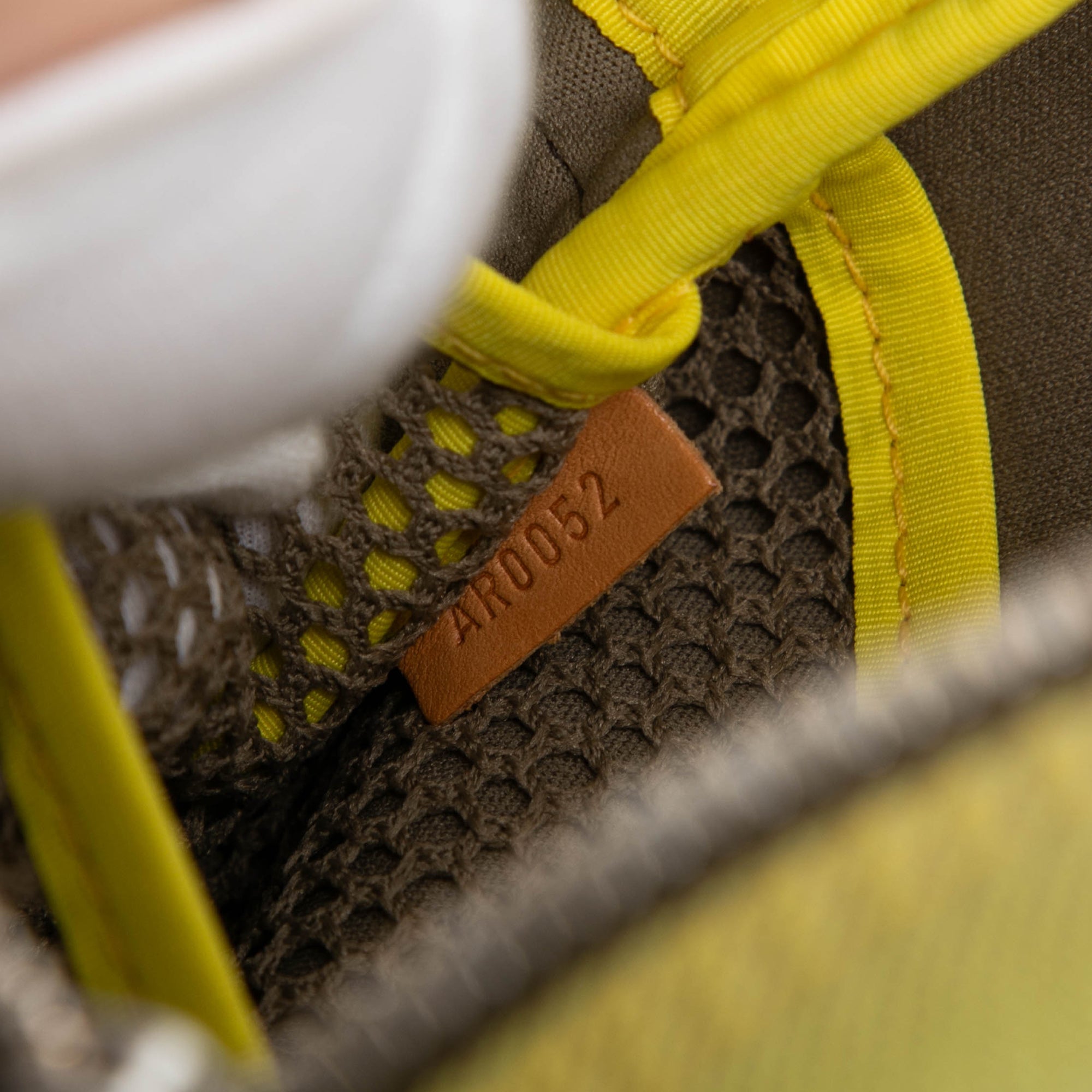 Damier Geant LV Cup Weatherly - Image 6