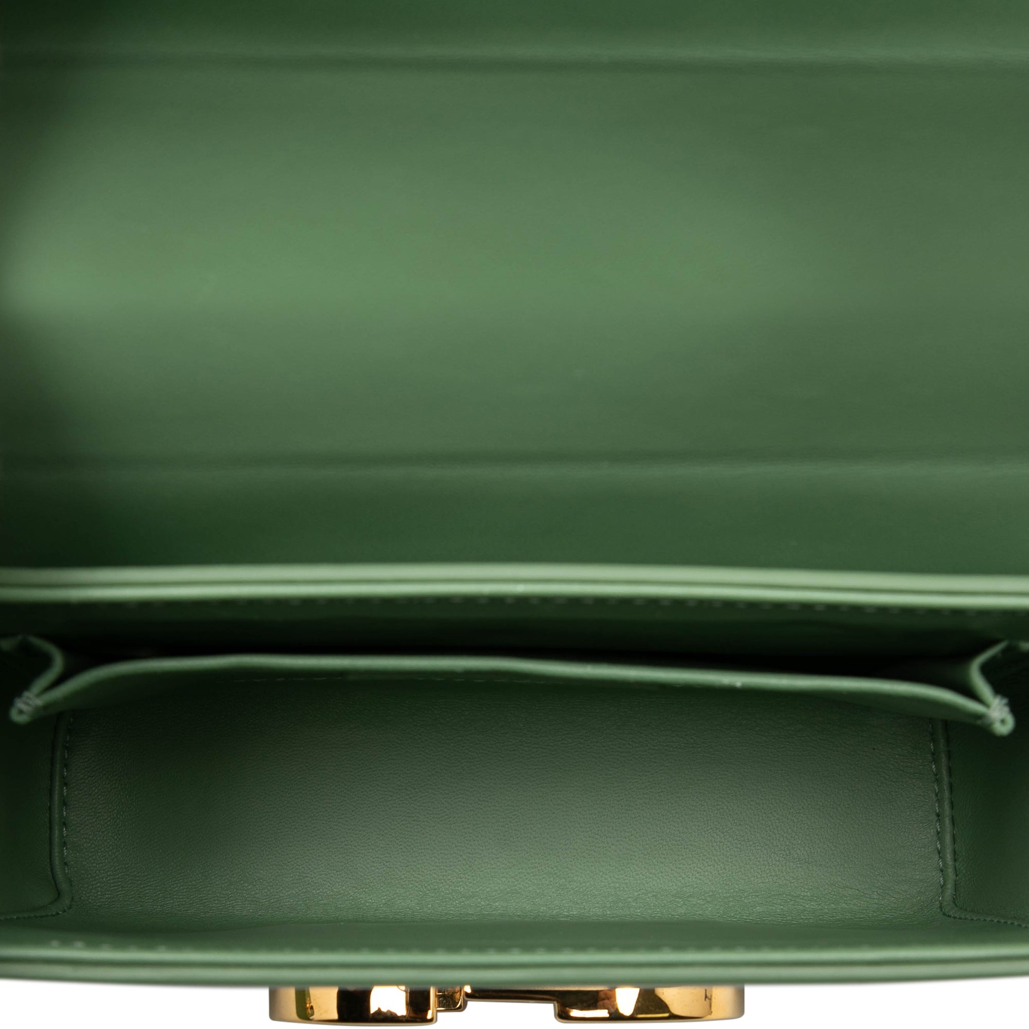 Micro Smooth Calfskin 30 Montaigne Flap - Image 4