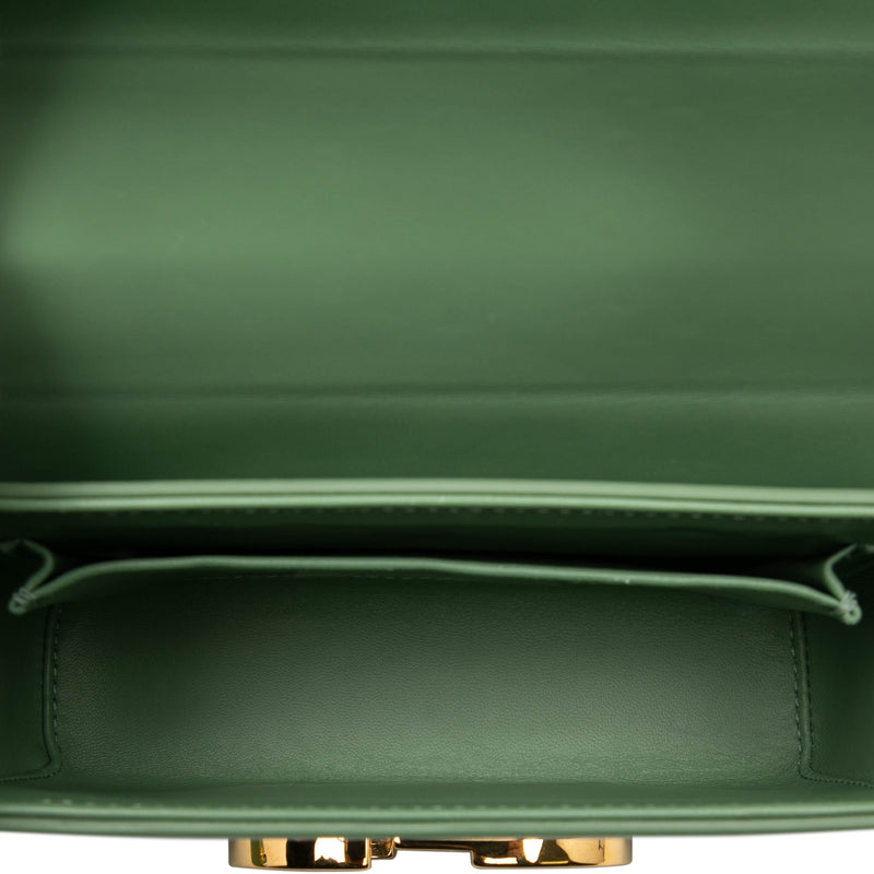 Micro Smooth Calfskin 30 Montaigne Flap - Image 4