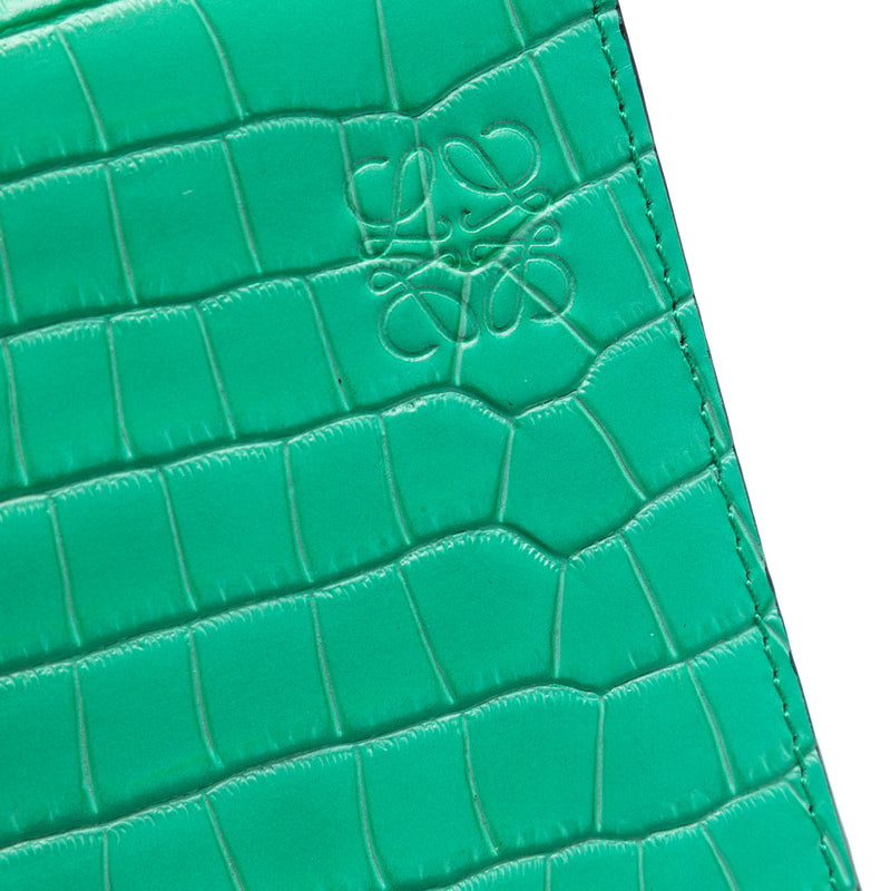 Croc Embossed Leather Anagram Gusset Flat Crossbody - Image 5