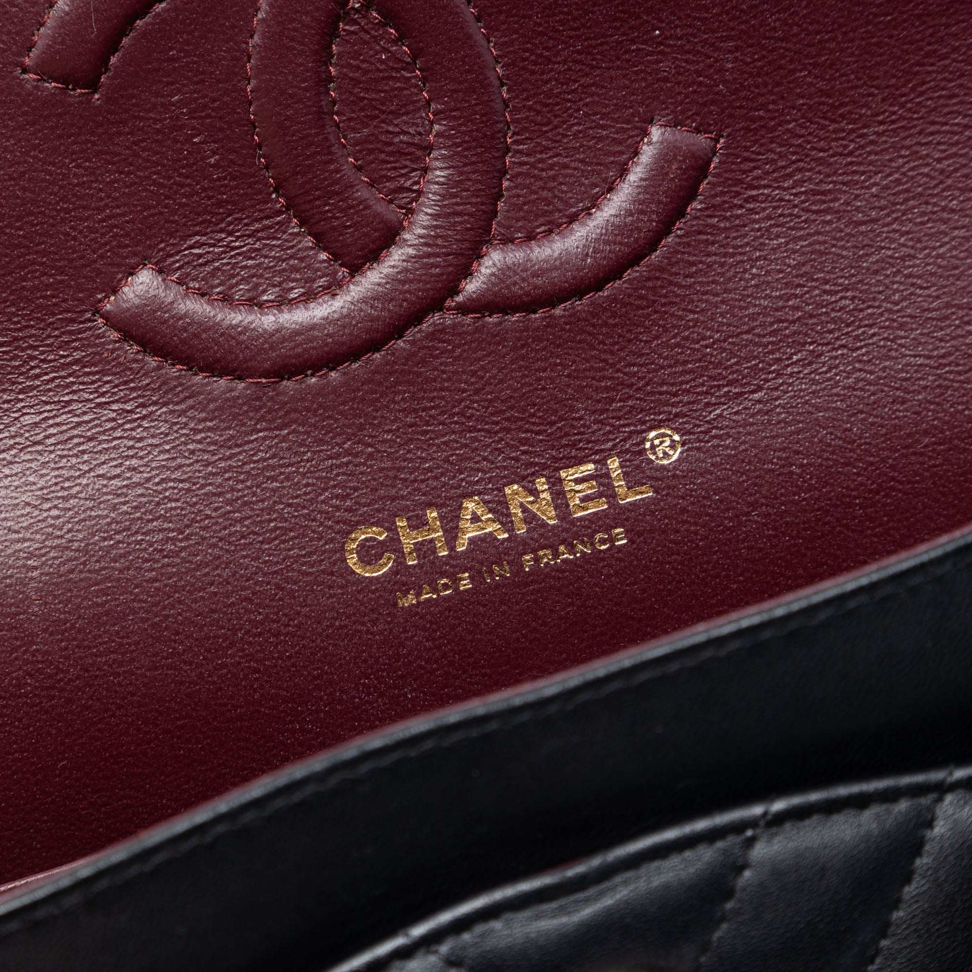 Medium Classic Chevron Lambskin Double Flap - Image 5