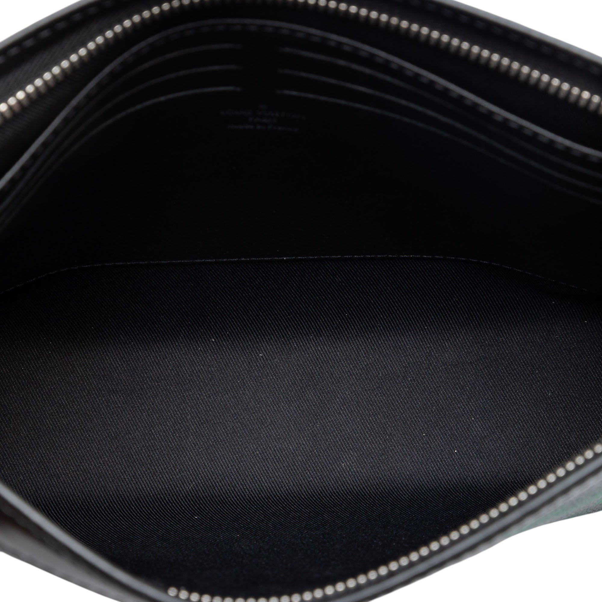 Damier Graphite Pixel Pochette Voyage MM - Image 4