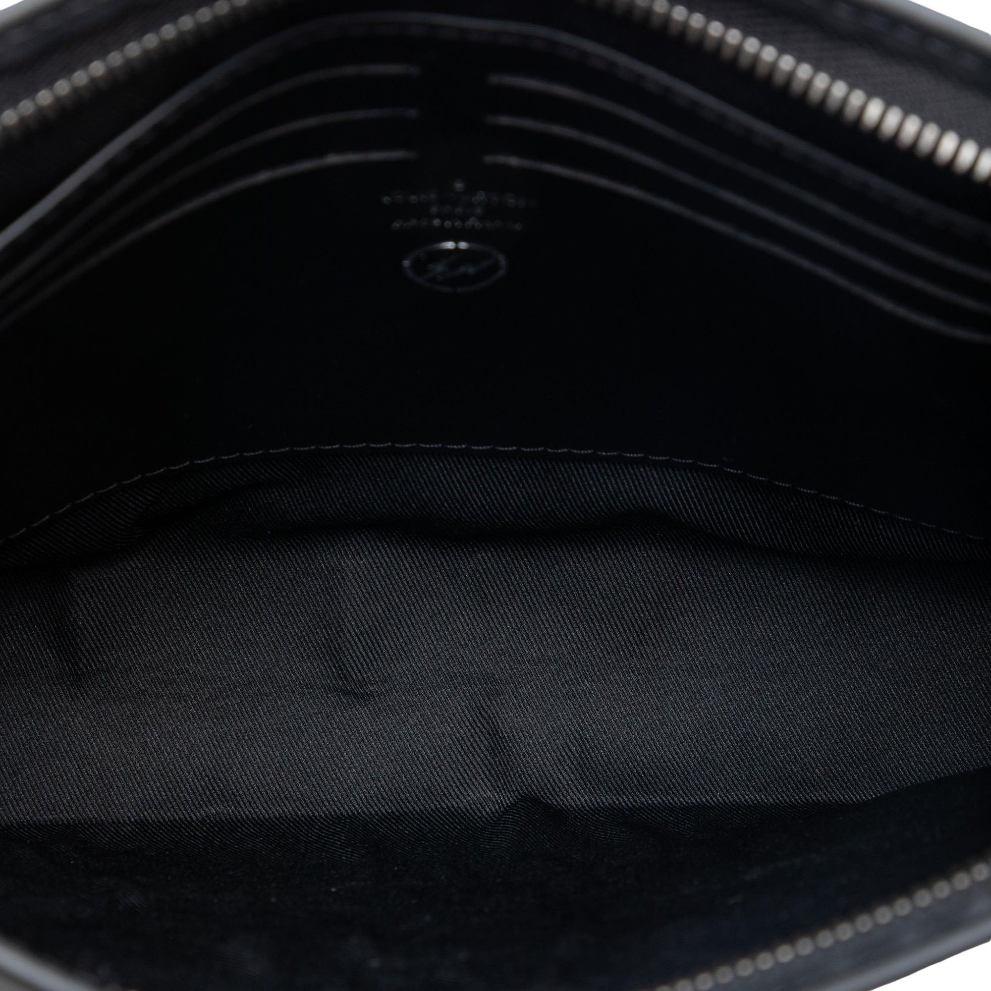 Fujiwara Monogram Eclipse Flash Pochette Voyage MM - Image 4