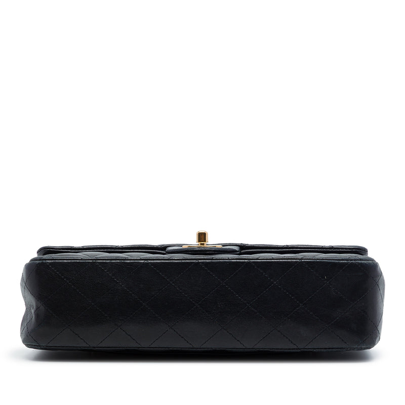 Medium Classic Lambskin Double Flap - Image 3