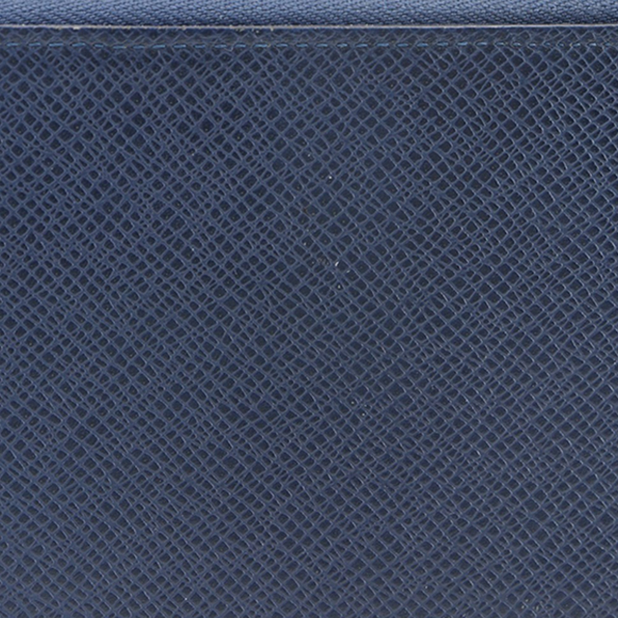 Taiga Zippy Vertical Long Wallet - Image 11