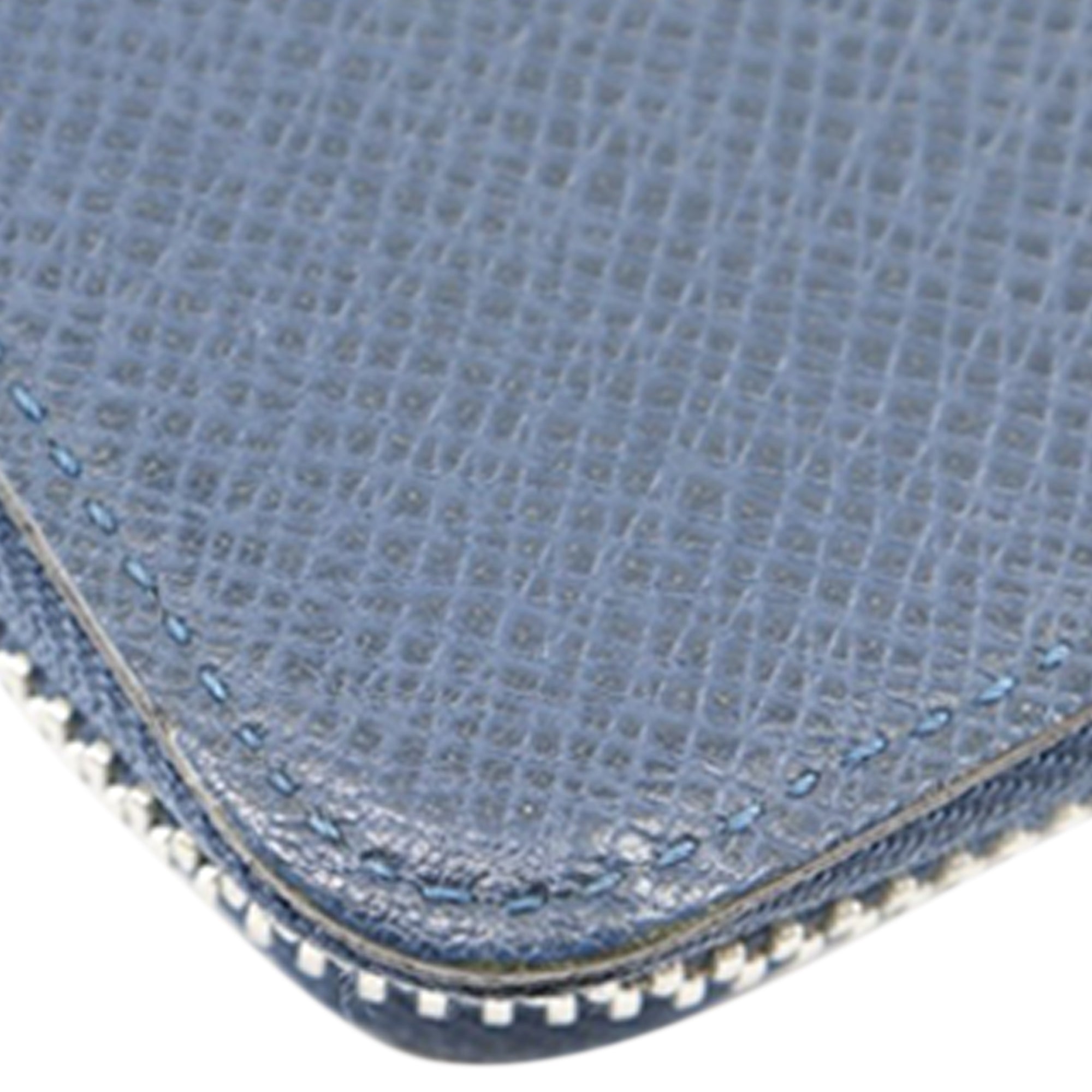 Taiga Zippy Vertical Long Wallet - Image 14