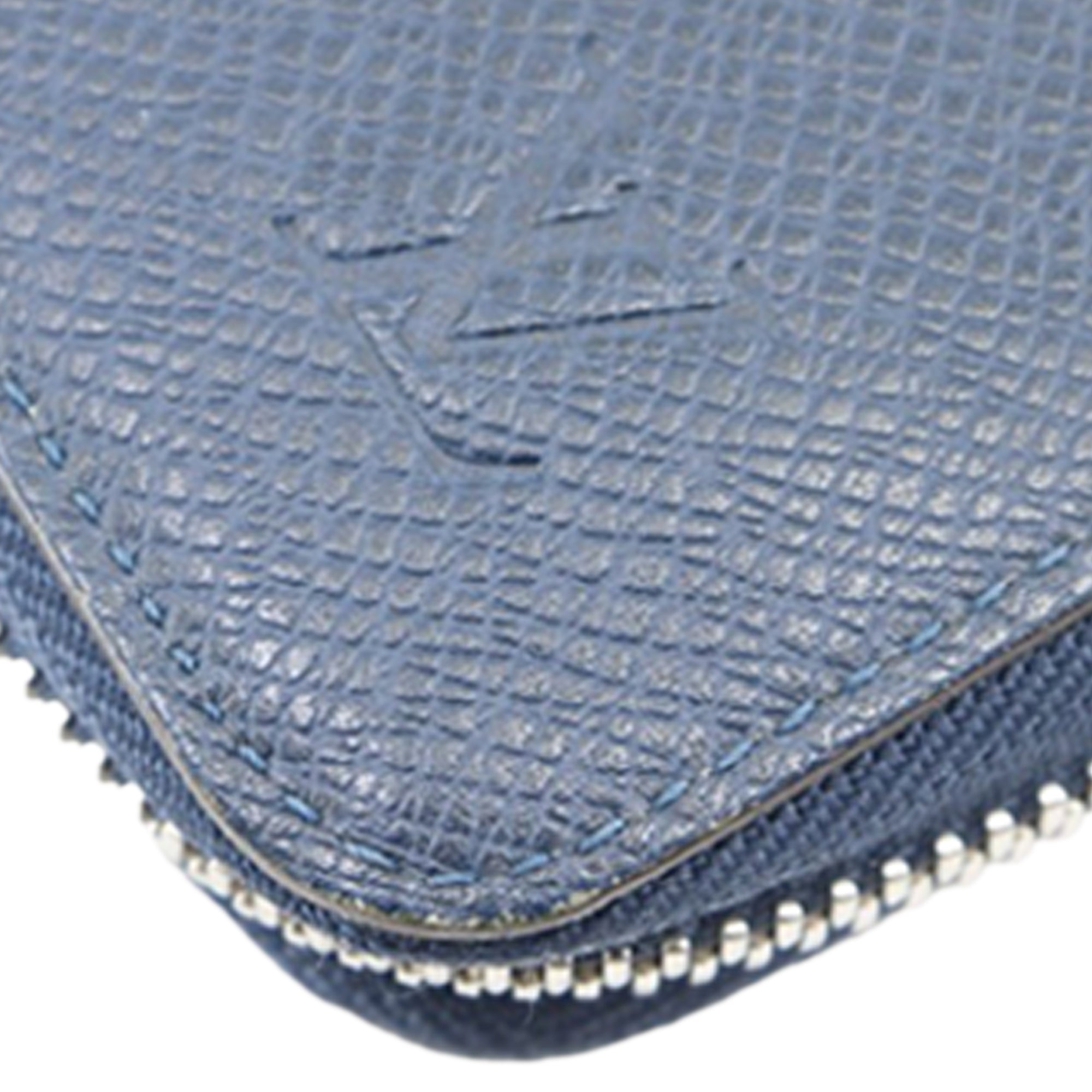 Taiga Zippy Vertical Long Wallet - Image 16