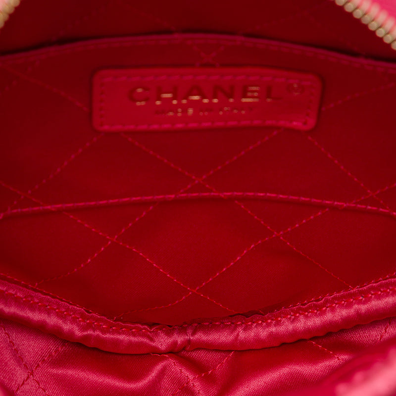 CC Quilted Lambskin Diamond Clutch with Chain - Image 4