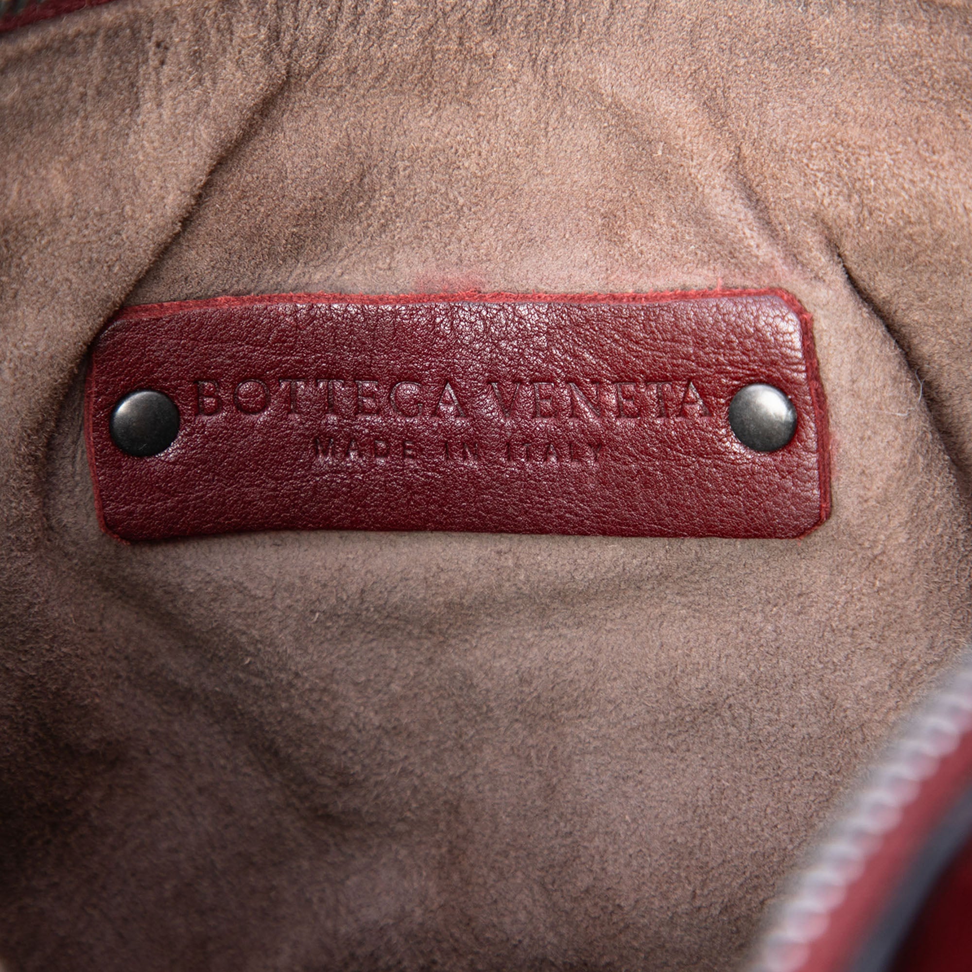 Intrecciato Trimmed Multi Pocket Leather Shoulder Bag - Image 5