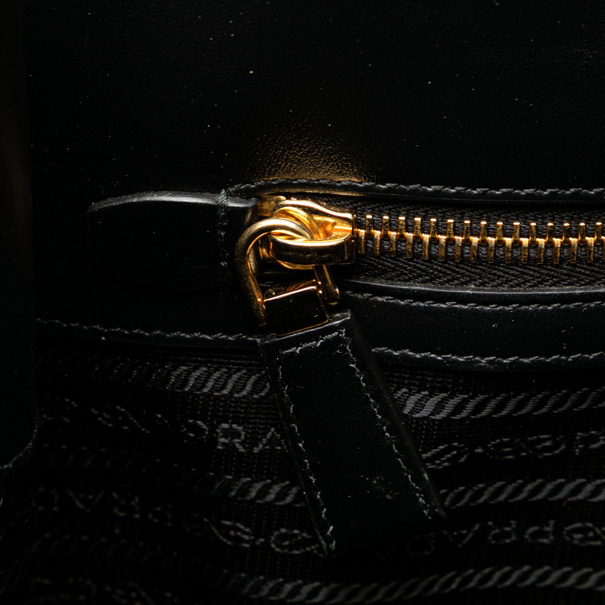 Jacquard Triangolo Symbole Shopping Tote - Image 7