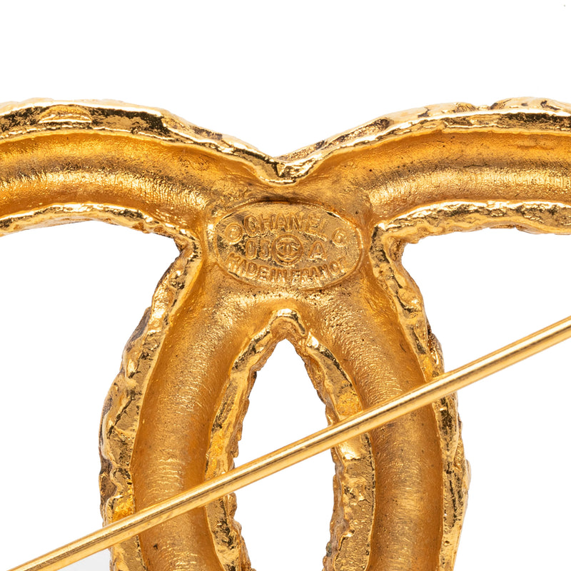 CC Gold Plated Baroque Embossed Brooch - Image 3