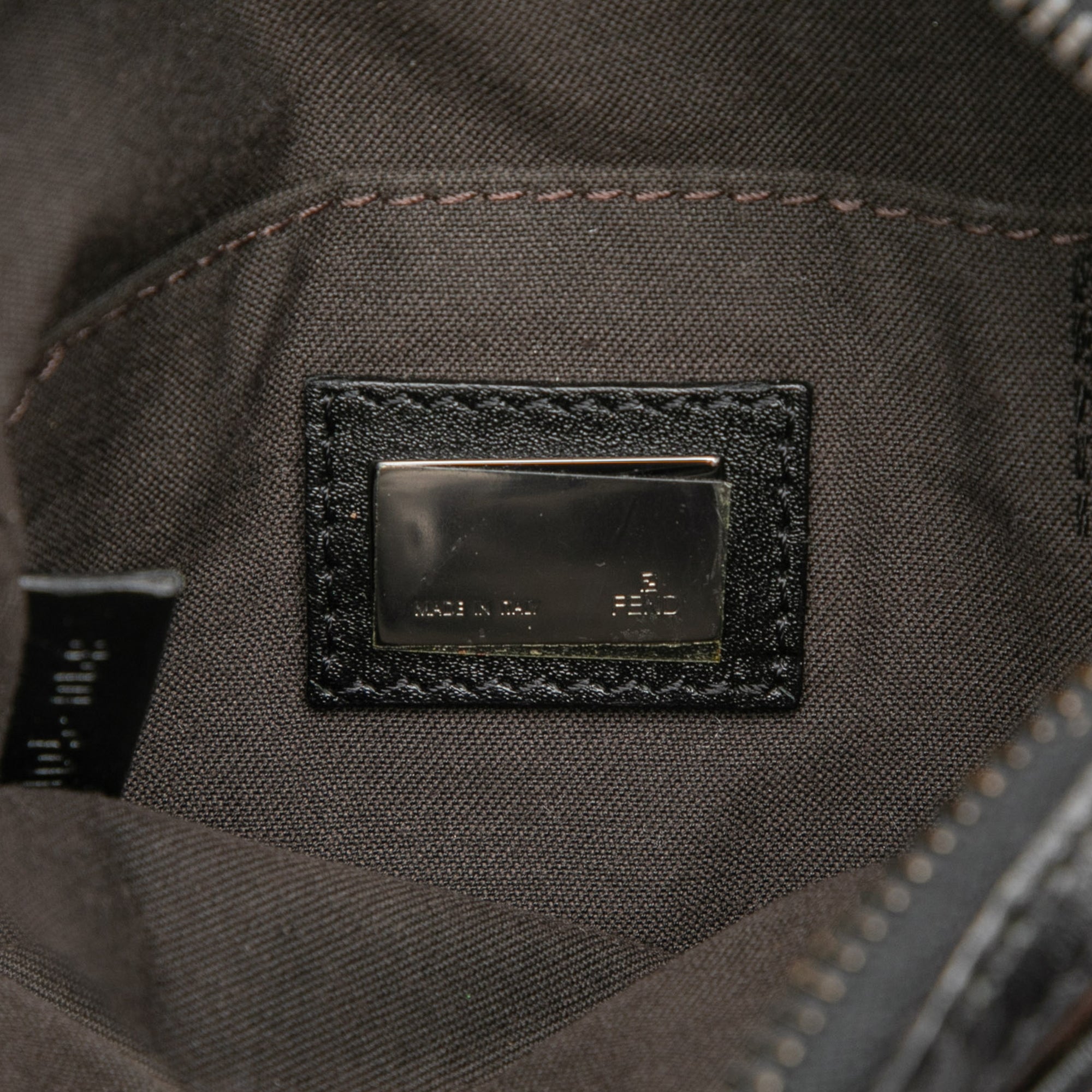 Zucchino Canvas Crossbody - Image 5