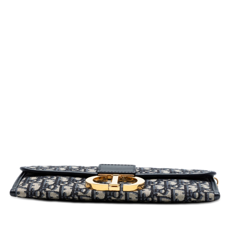 Oblique Canvas 30 Montaigne Clutch With Chain - Image 3