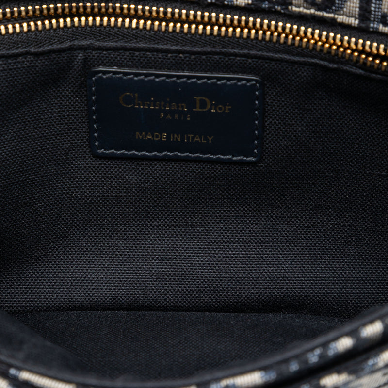 Oblique Canvas 30 Montaigne Clutch With Chain - Image 4