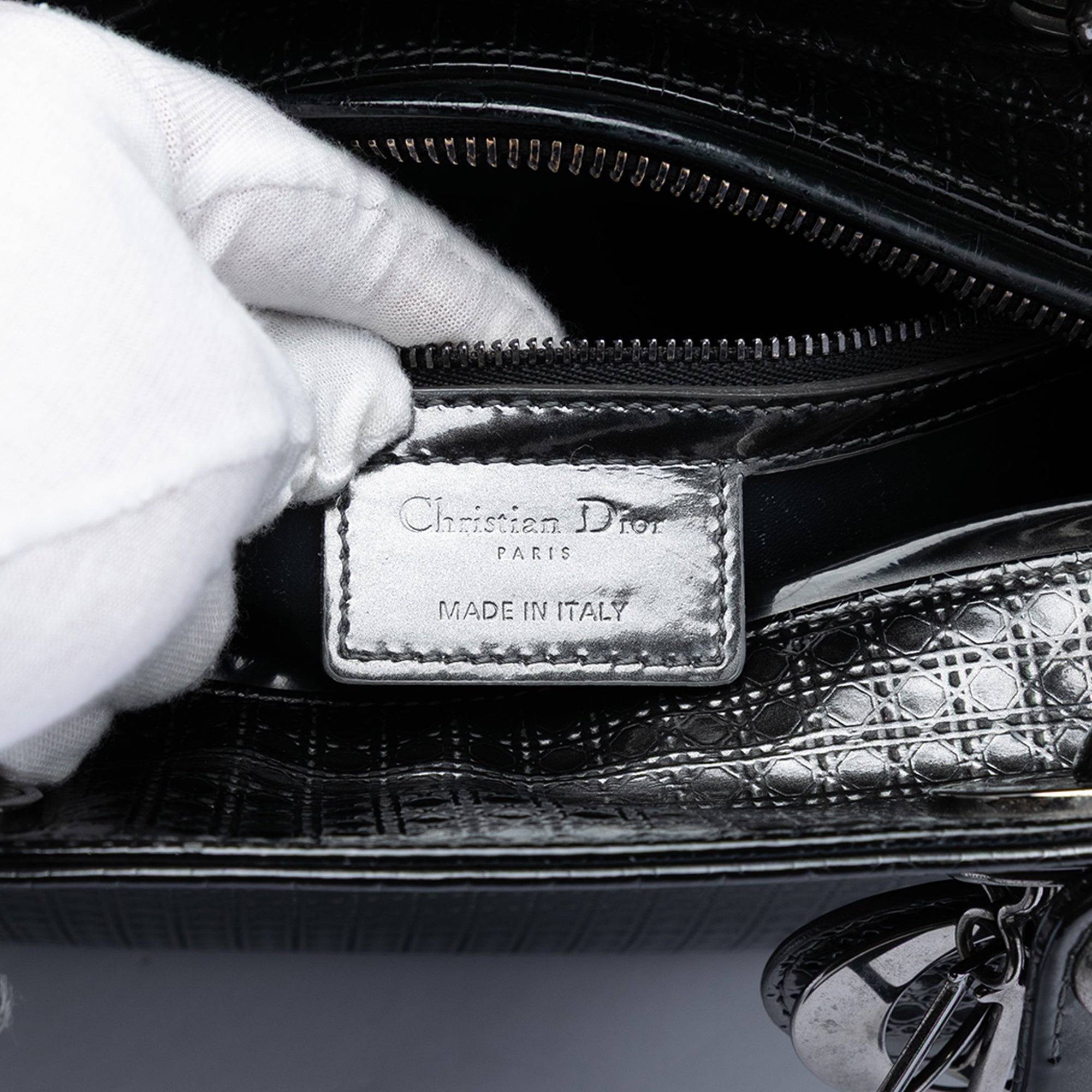 Medium Metallic Patent Microcannage Lady Dior - Image 5