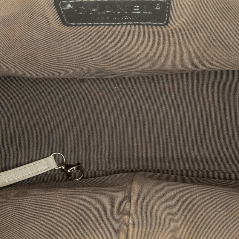 Medium Tweed and Lambskin Gabrielle Crossbody - Image 4