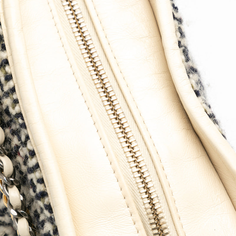Medium Tweed and Lambskin Gabrielle Crossbody - Image 6