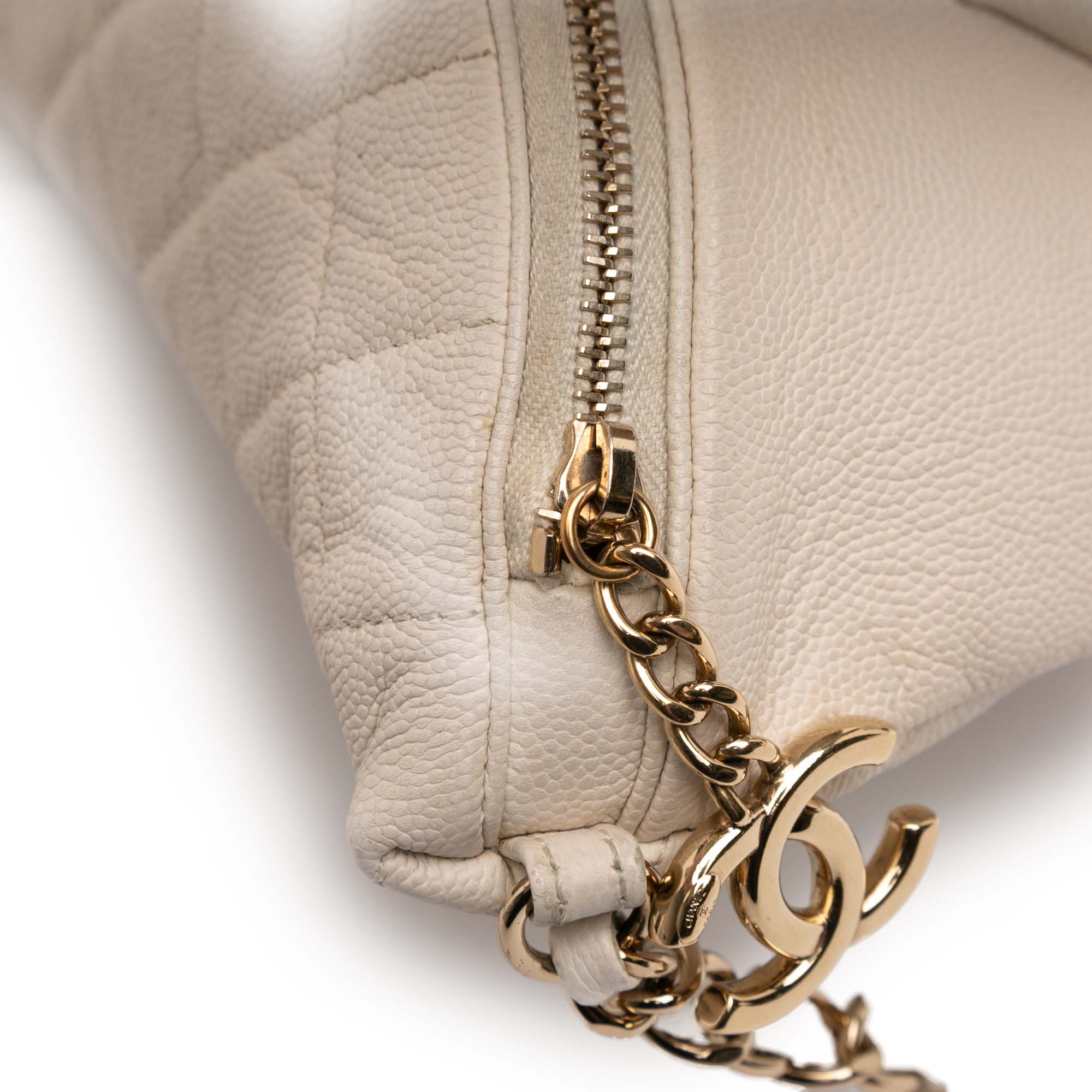 Quilted Caviar Business Affinity Belt Bag - Image 6
