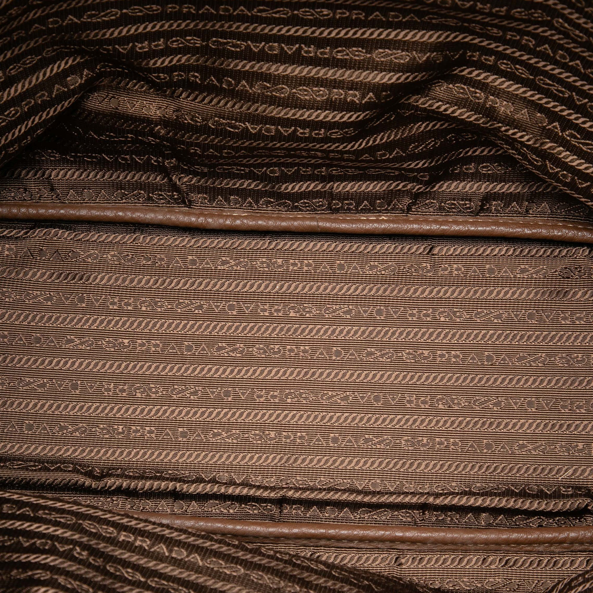 Vitello Daino Side Zip Shopper Tote - Image 4